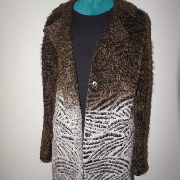 Lovely Warm Fuzzy Sweater - Picture 4 of 4